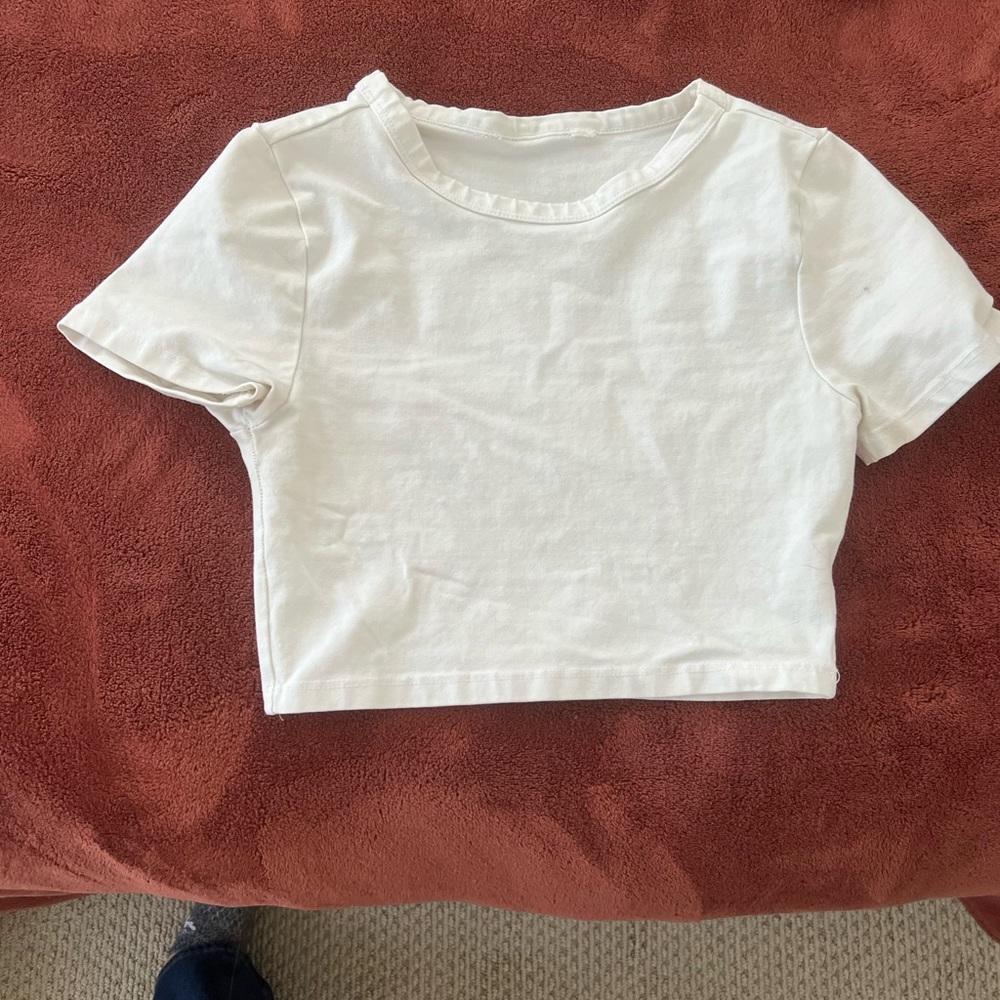 Cropped tee